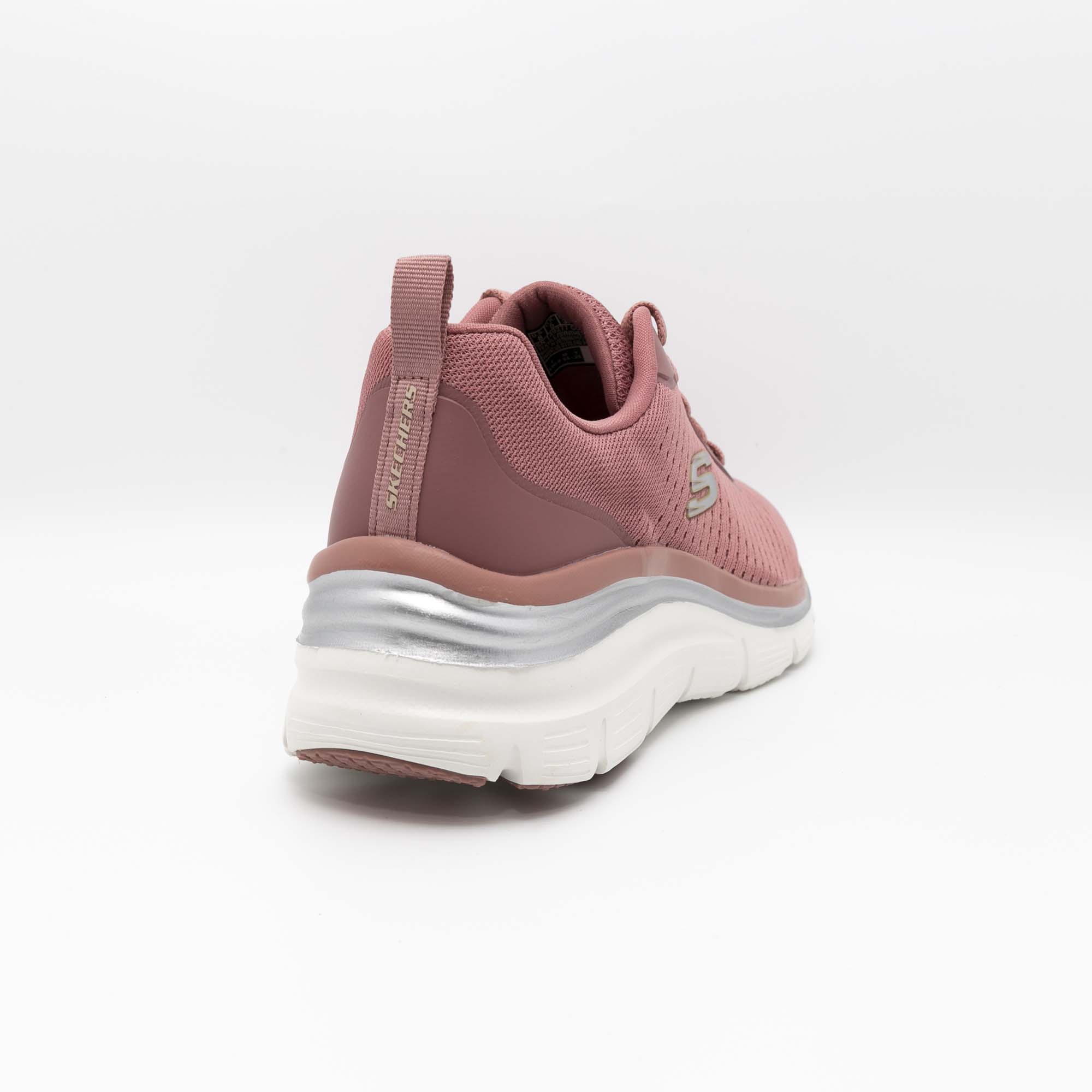 Skechers rise fit streetwear sneakers hotsell